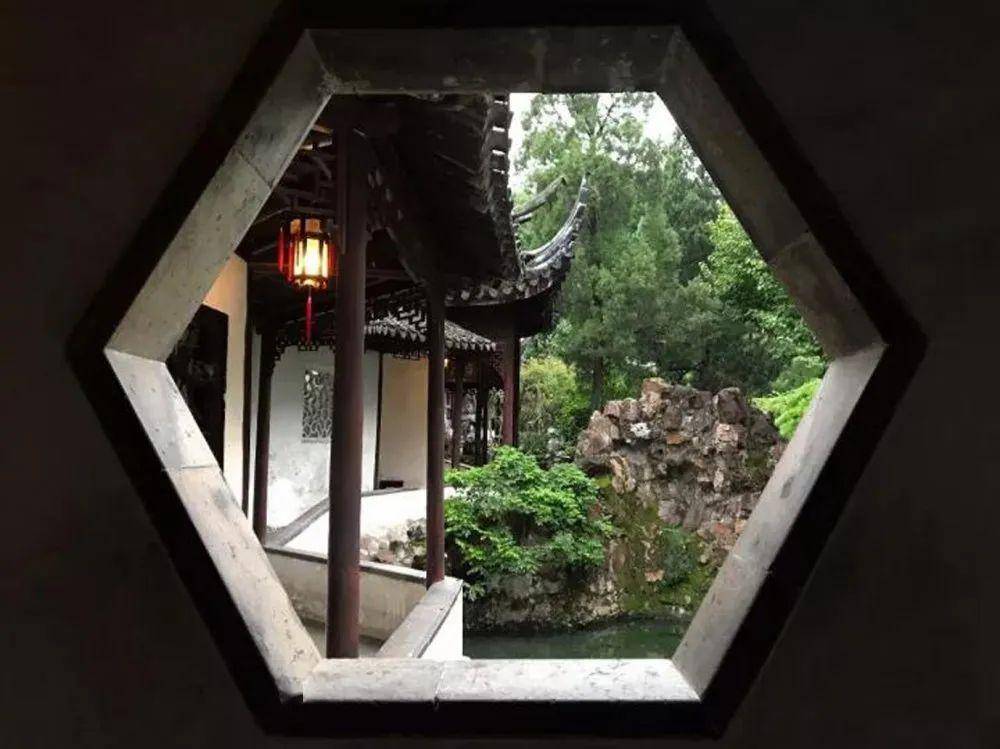 园林中的门洞,或形同圆月,花瓶,梅花,莲瓣