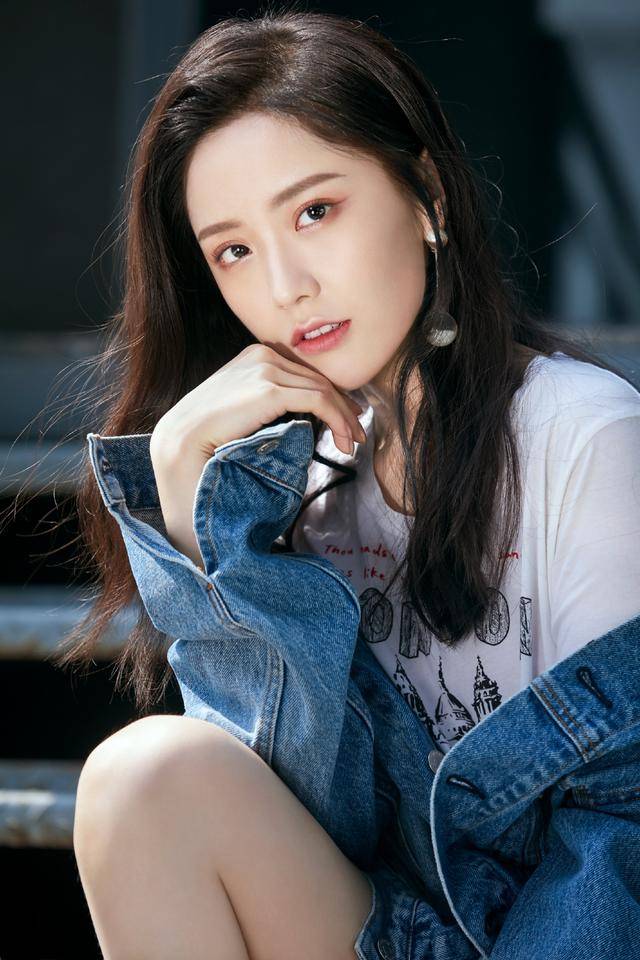 王艺瑾性感美腿写真图片-搜狐大视野-搜狐新闻