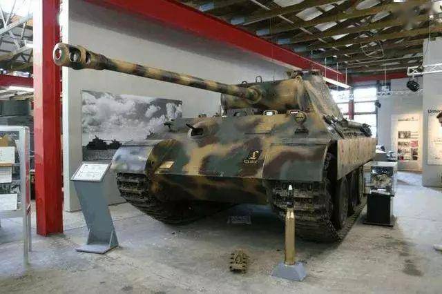 走进德军军事博物馆,二战德军坦克和军人遗物,包含冷战时期装备