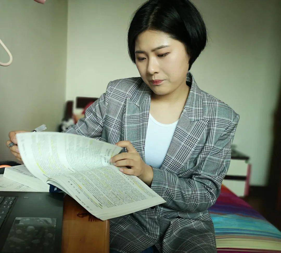 回忆起几天前救人的一幕,陆军军医大学士官学校学员赵怡婷仍然记忆犹