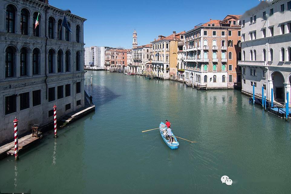 威尼斯热闹的水路已成为空荡荡的运河