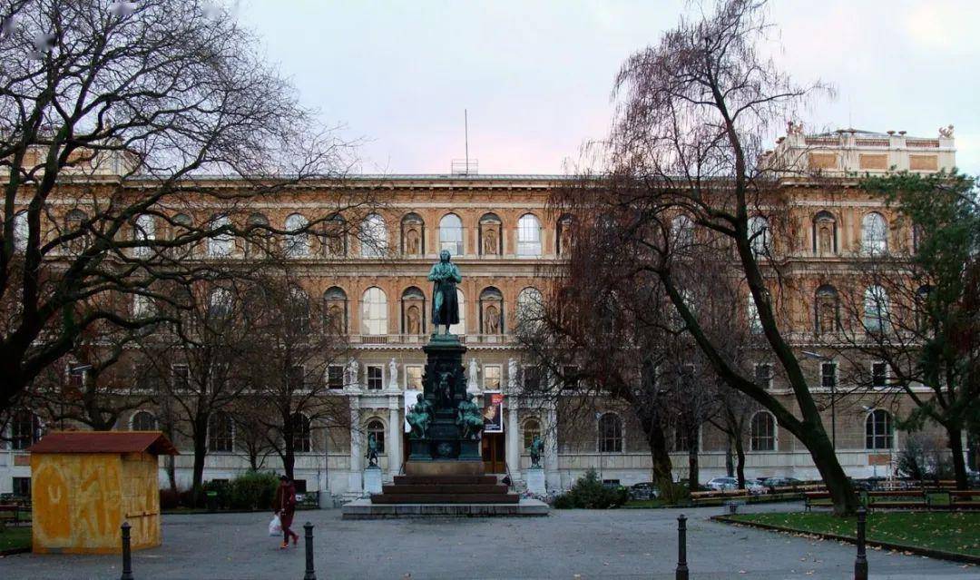 博士项目介绍维也纳美术学院的博士研究分为理论主导和实践主导.