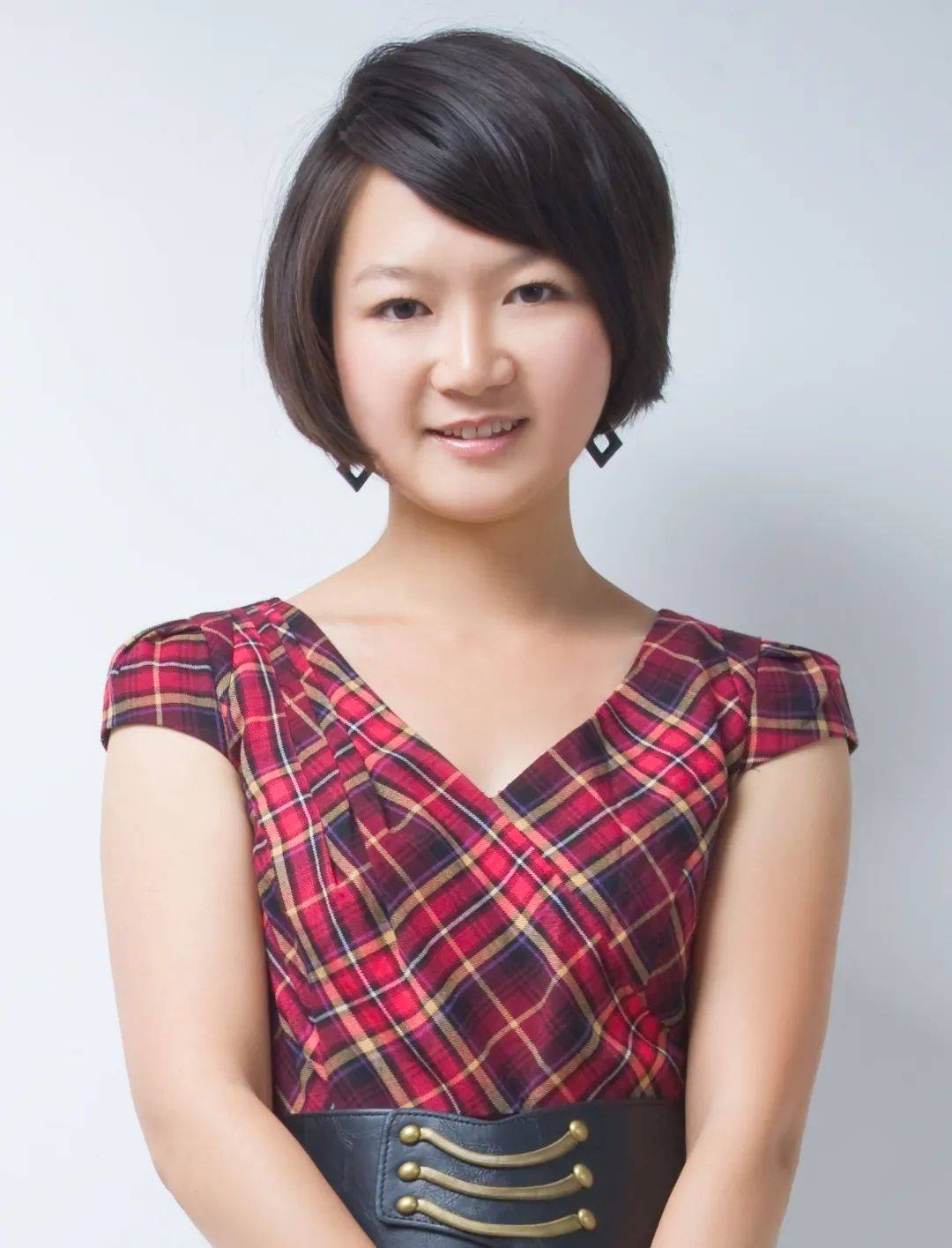 客家话,闽南话 听小满日长篱落无人过,唯有蜻蜓蛱蝶飞.