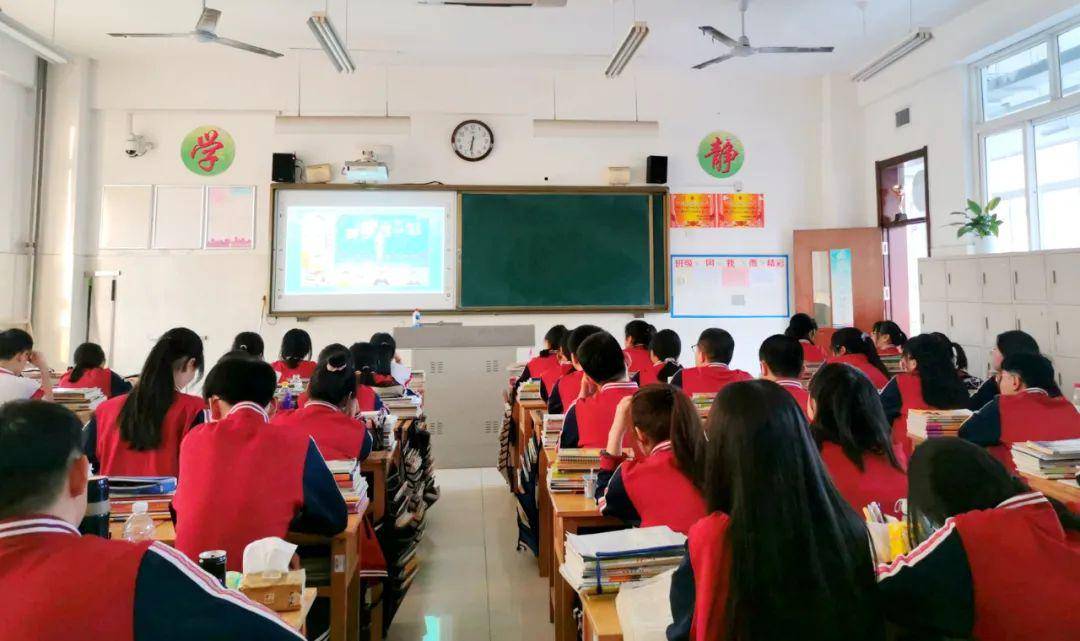 日照海曲高中学生图片图片