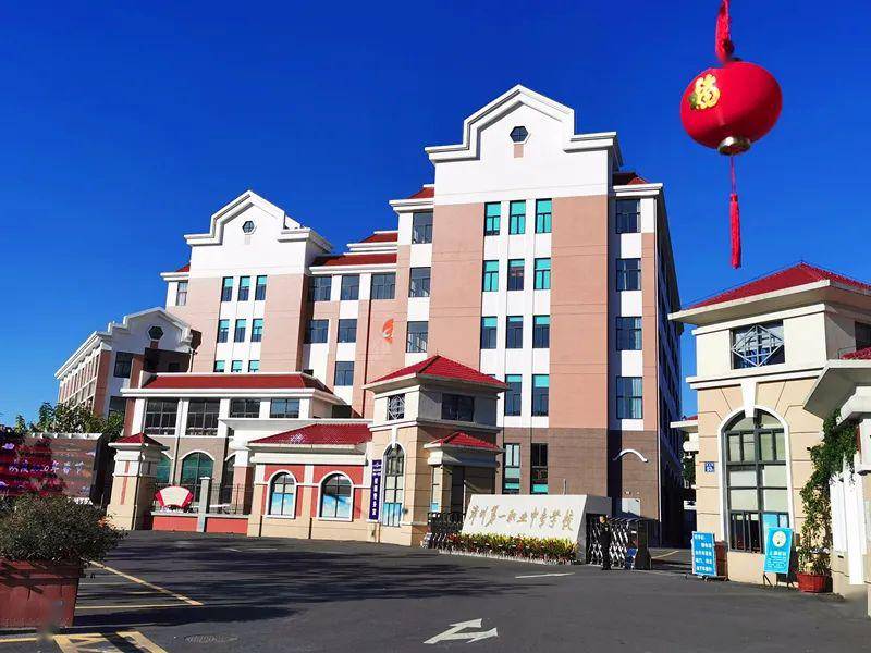 返校复学春风十里不及校园有你漳州一职校关于调整19级三年专学生返校