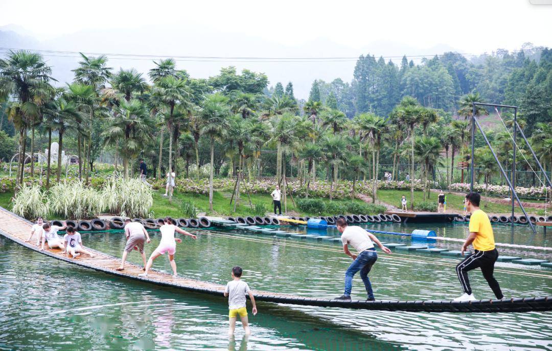 欣赏自然景观,呼吸新鲜空气,还感受略微刺激的水上滑行!_项目