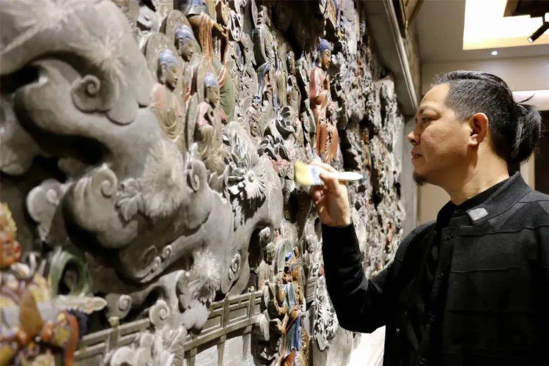 来陈继武菊花石公馆看石头开花的奥秘