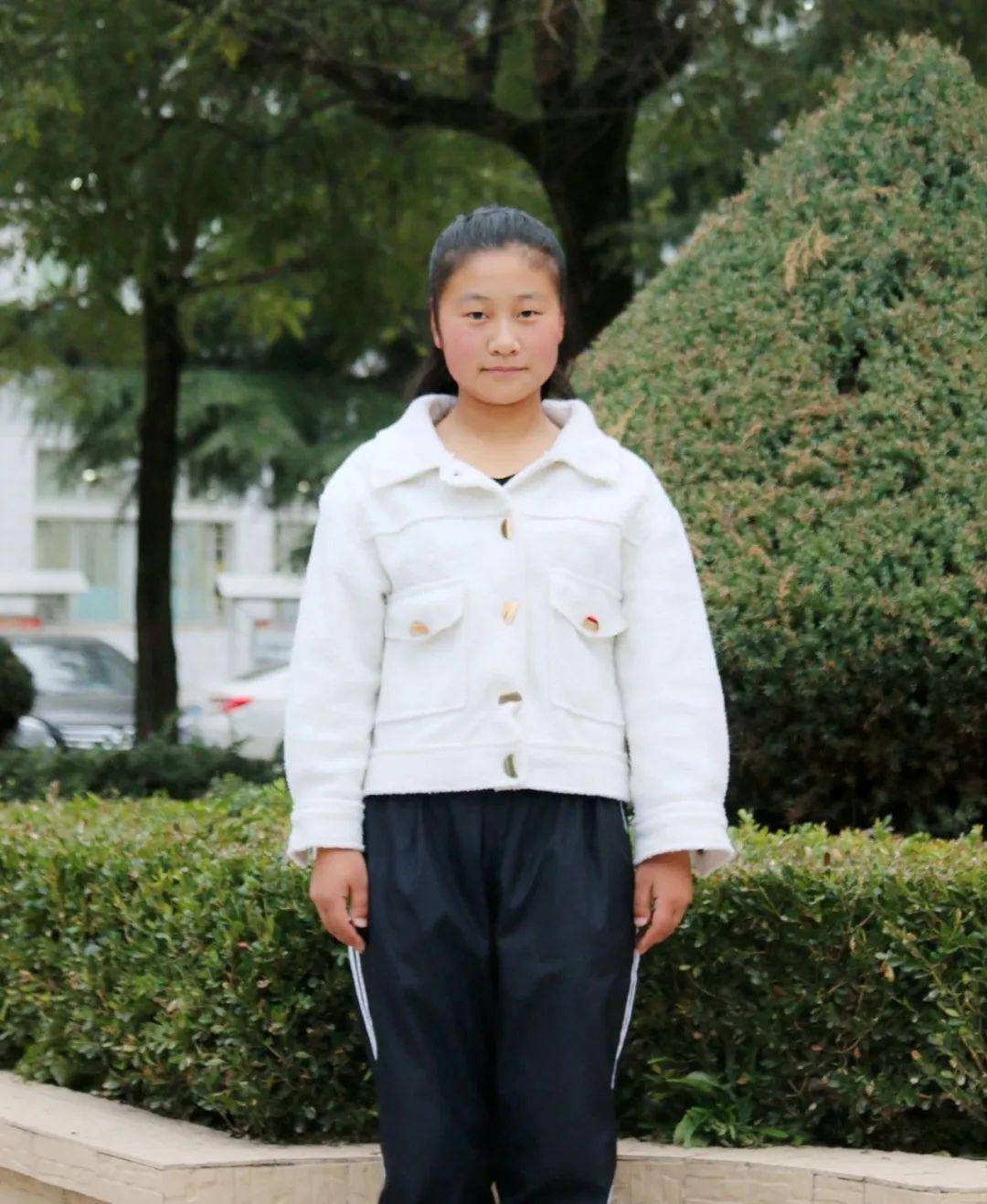 宁县姑娘李艳艳:16岁柔肩扛起整个家