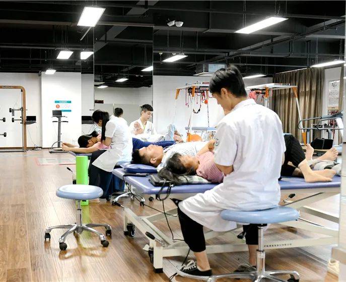 北京专家又双叒叕来温州市中西医运动康复中心啦_治疗