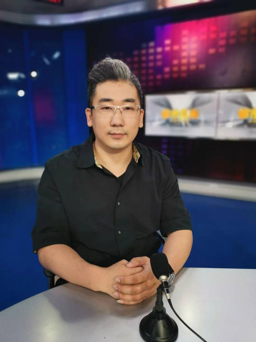 国润万家装饰销售总监——訾洪翔国润万家装饰产品研发总监李明主播