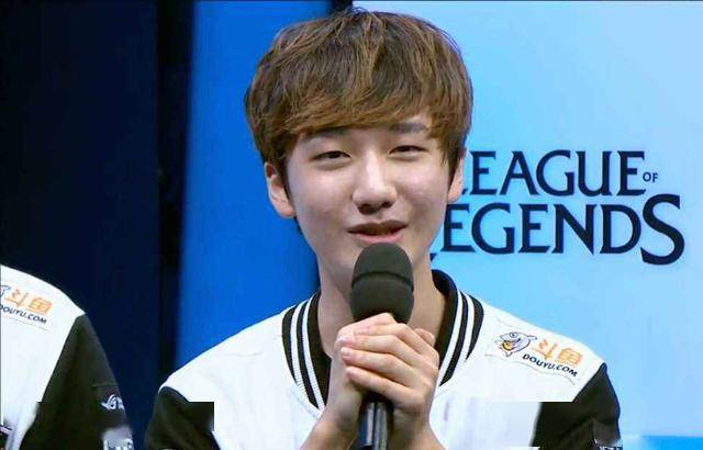 英雄联盟再添疑云dmo辅助mark自曝加盟lgd新lgd你期待吗