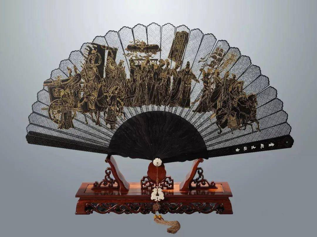 非凡园区ye | 非遗文化讲堂之遇见苏州檀香扇:一寸情怀一寸工._手机搜