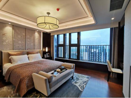 龙华金茂府510平顶复开放第一天我过了2小时塔尖业主瘾