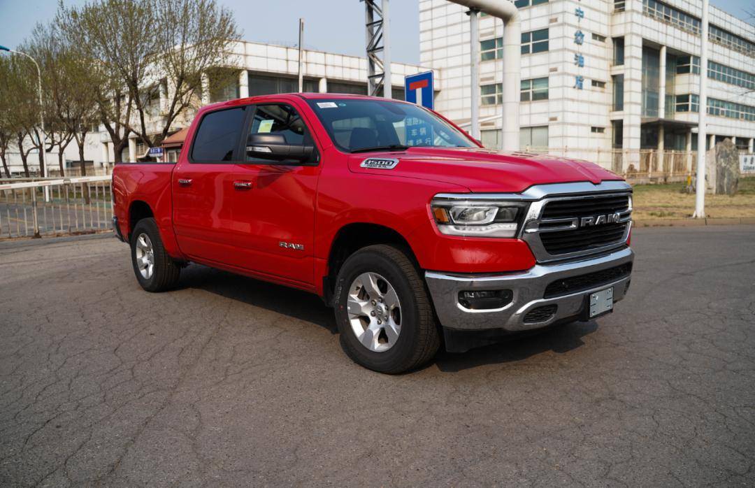 30多万买台8缸车真香