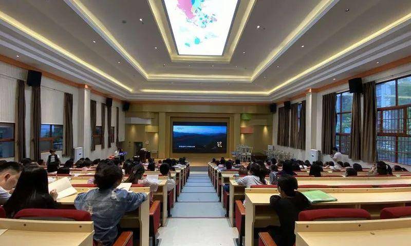 东辰国际学校_国际东辰学校高中多少费用_东辰国际学校喜报