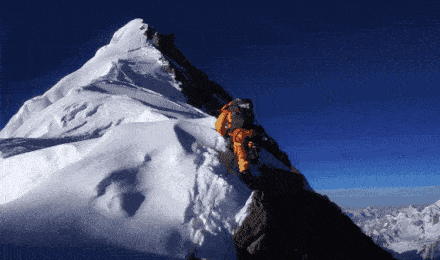 【聚焦】人人心中都有一座山峰 你我皆是攀登者