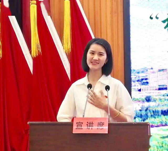 王宁,卢璐,董静,边燕获二等奖 ,张璐,祝林权,栾尚汉,王建,魏伟,高秀玲