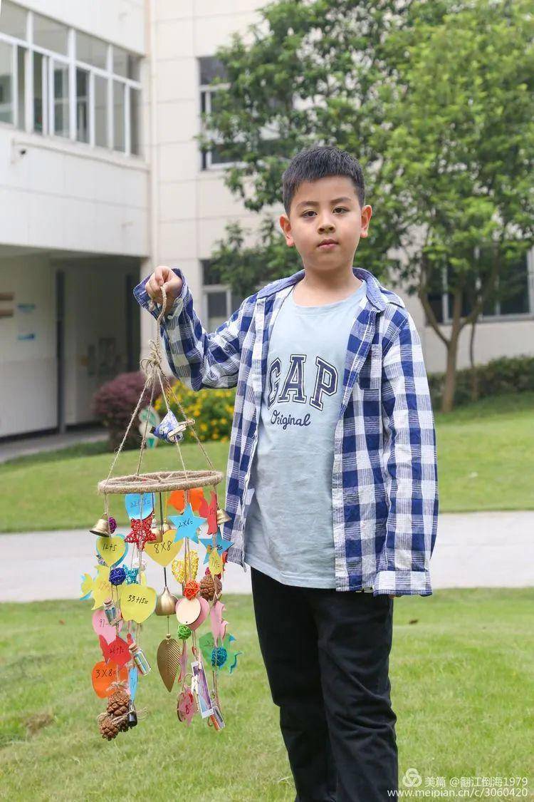 聆听风铃语——逸夫小学一年级国际班第一届数学节之风铃响叮当