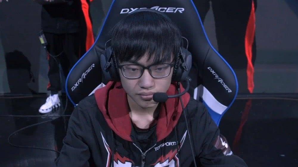 黄金左手秒杀faker!完成赛前心愿成功向faker复仇!_knight