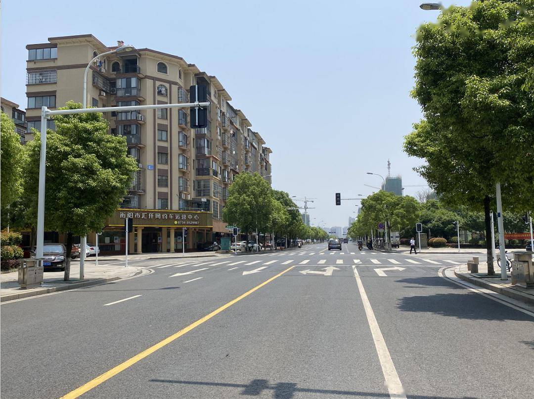 高新区这个十字路口要启用红绿灯啦!发生过多起车辆刮擦事故