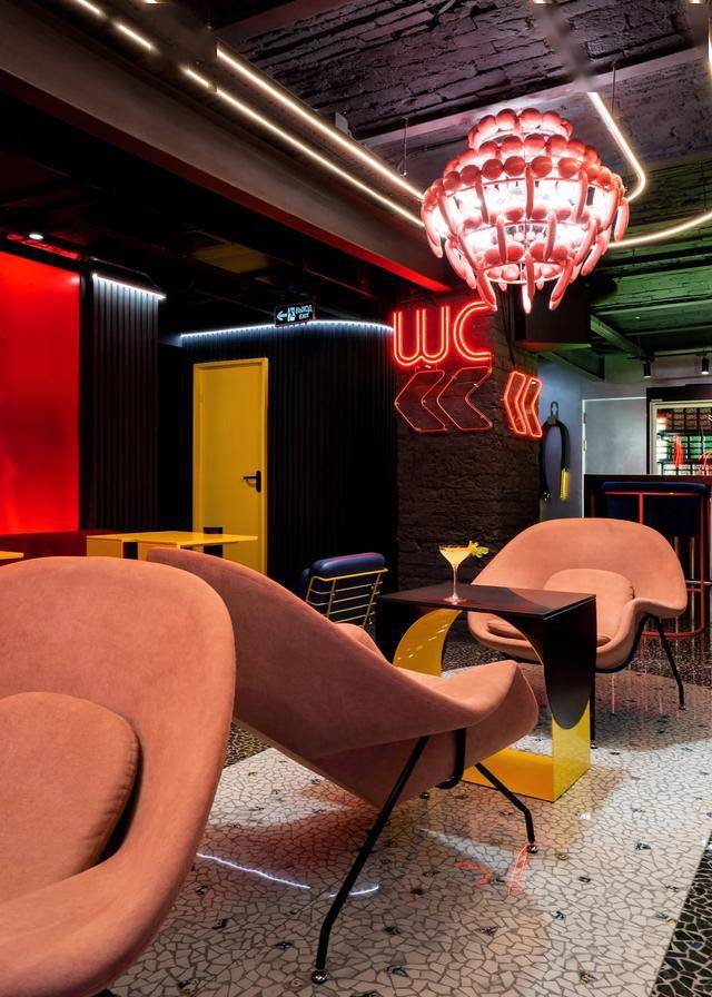 新西伯利亚 水烟吧 shubochkini architects