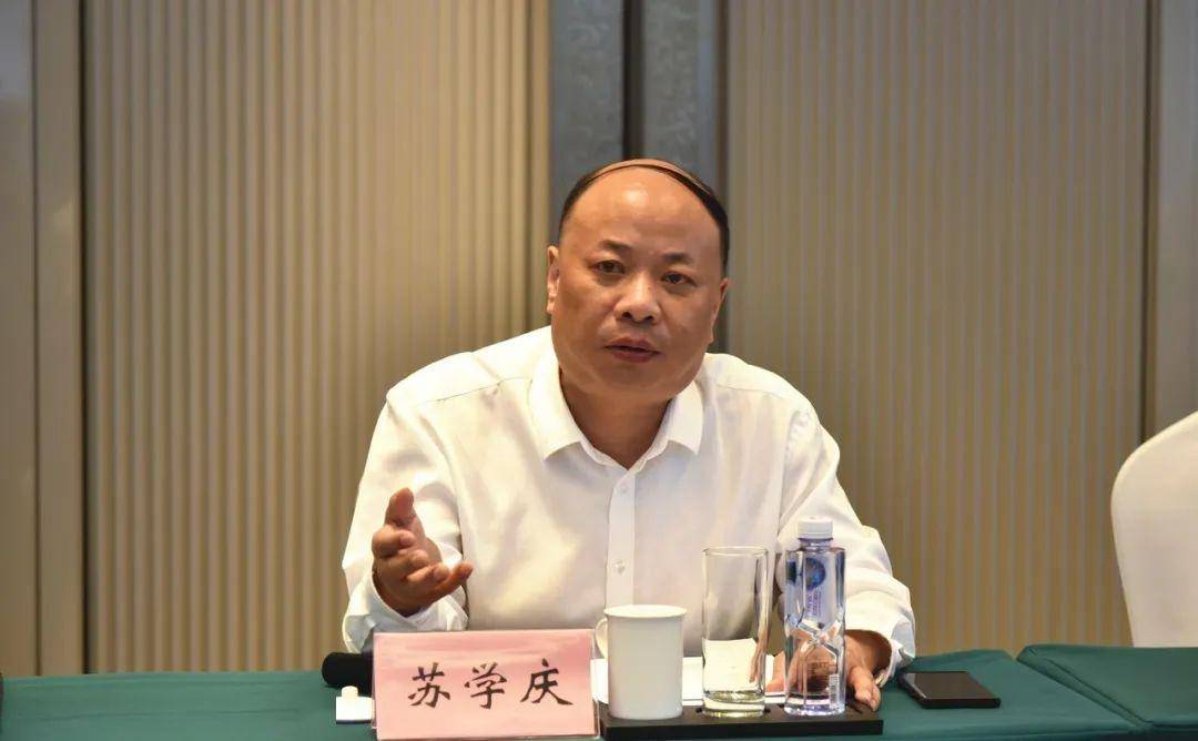 相城区委常委,高铁新城党工委书记,北河泾街道党工委书记苏学庆,以及