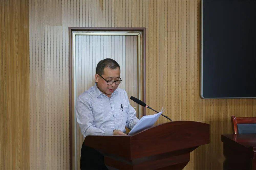 忻府区教育科技局召开学区区直校园民办校园工作汇报会