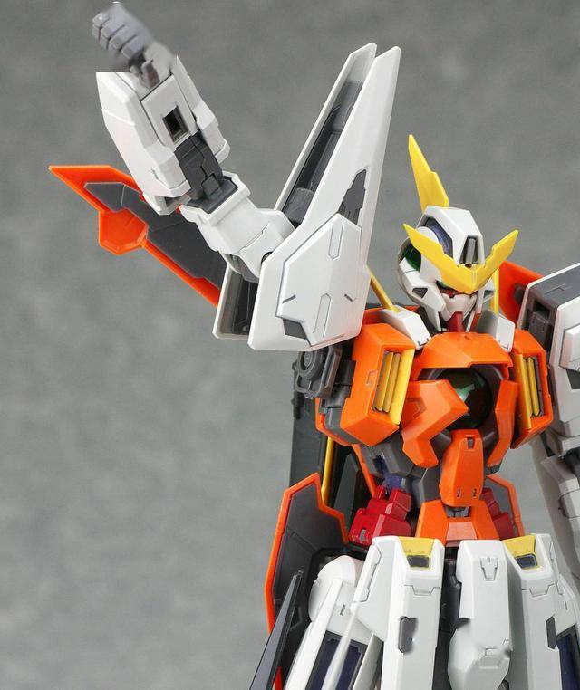 模玩测评:11区转帖系列 BANDAI MG 主天使高达_盾牌