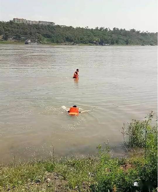 7岁女孩溺水身亡图片