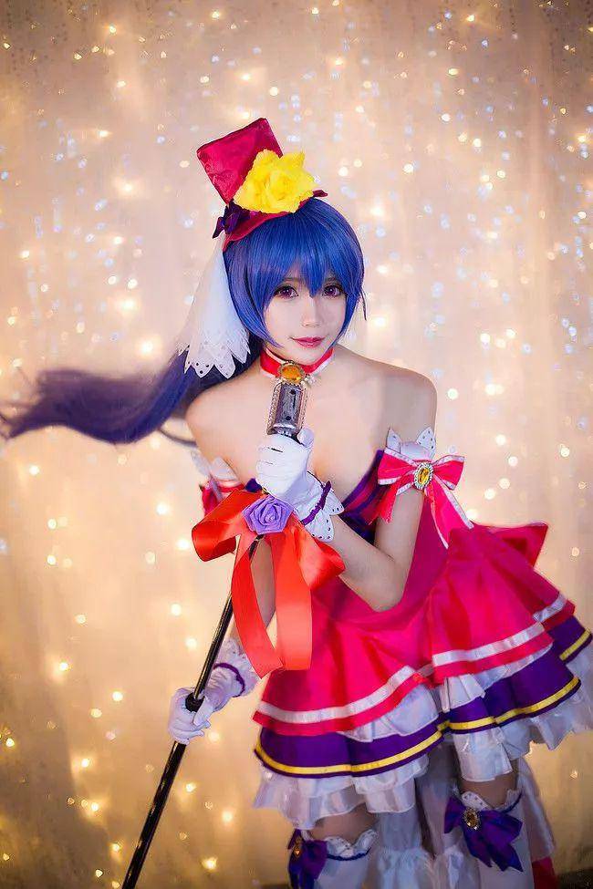 王者cos去衣图:王昭君小姐姐萝莉版去衣图