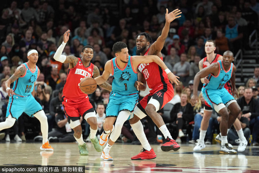 北京时间2022年12月3日，NBA常规赛继续进行，菲尼克斯