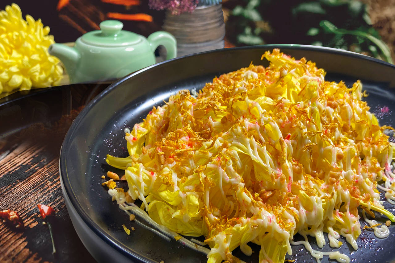 顺景花园酒店 | 舌尖上的美味,菊花沙律刺身登场!_菊花_美味_舌尖