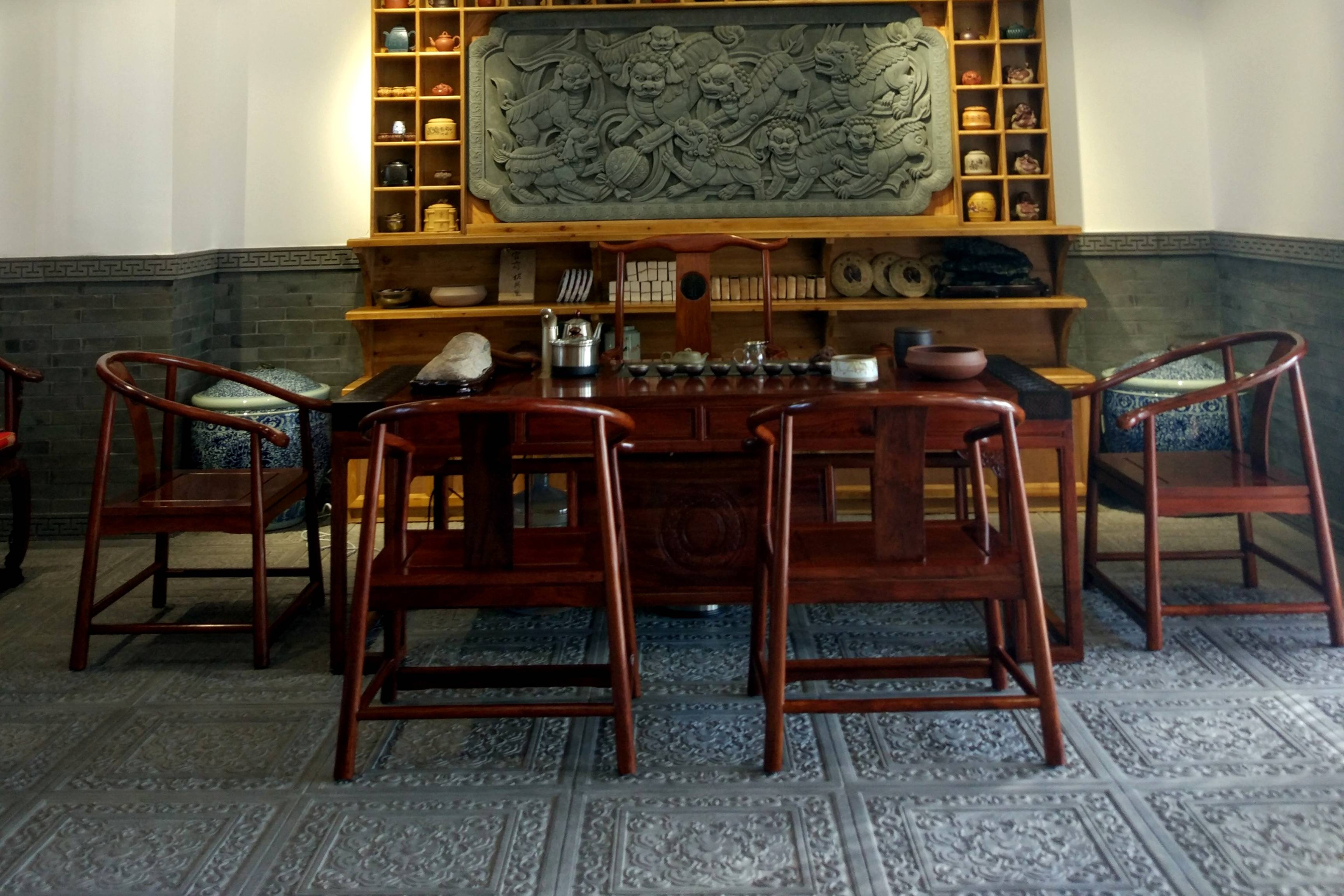 现代室内仿古砖雕花教你打造有质感的家居空间效果真不赖