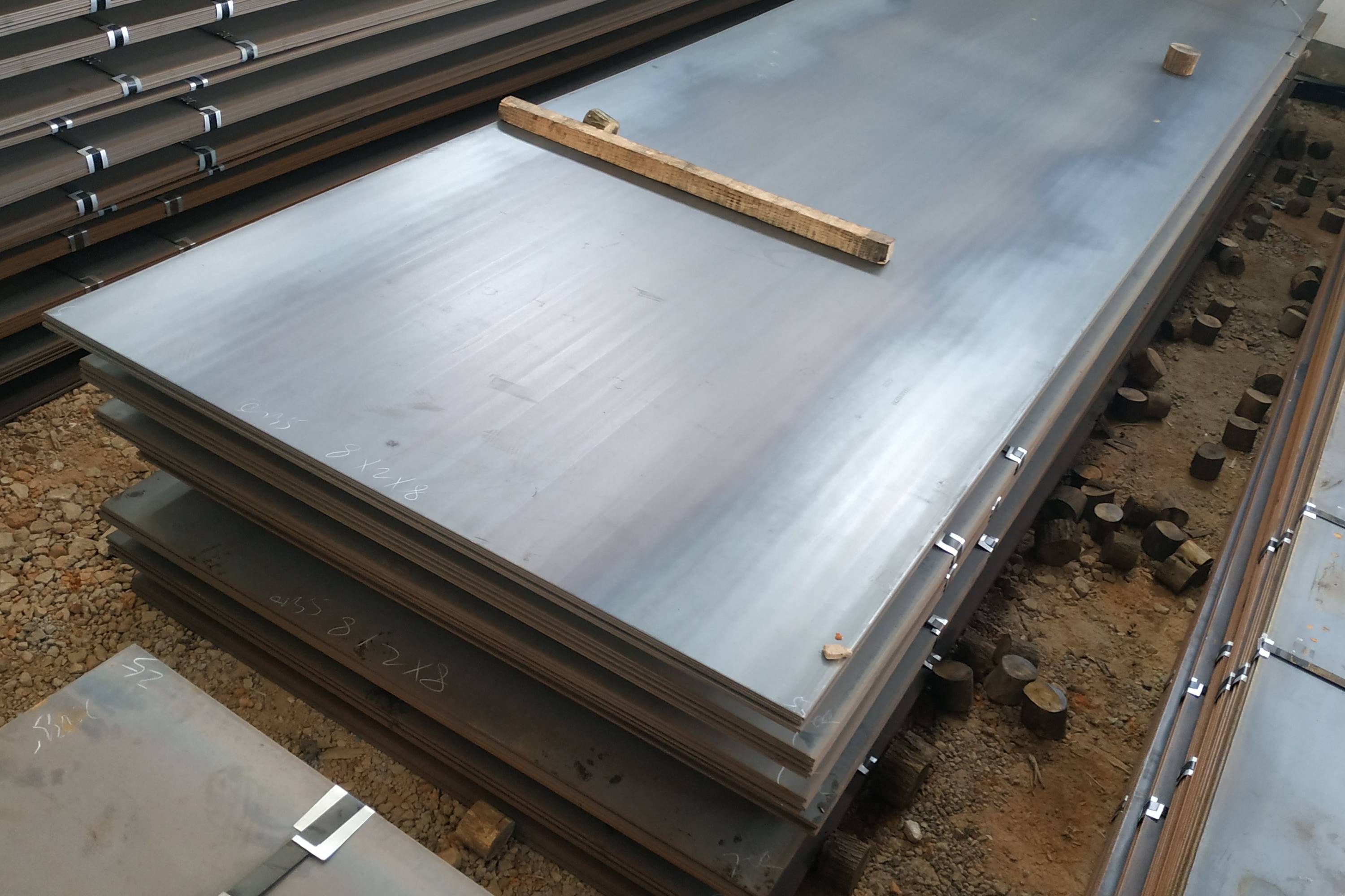 哪种钢板的平整度z好-出厂平板材质q235b和q355b产家武钢和马钢