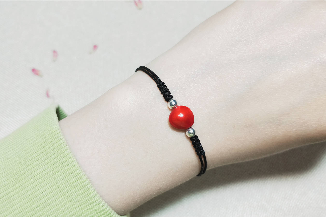 相思豆手链编绳教程红豆情侣手绳编法简约高级感