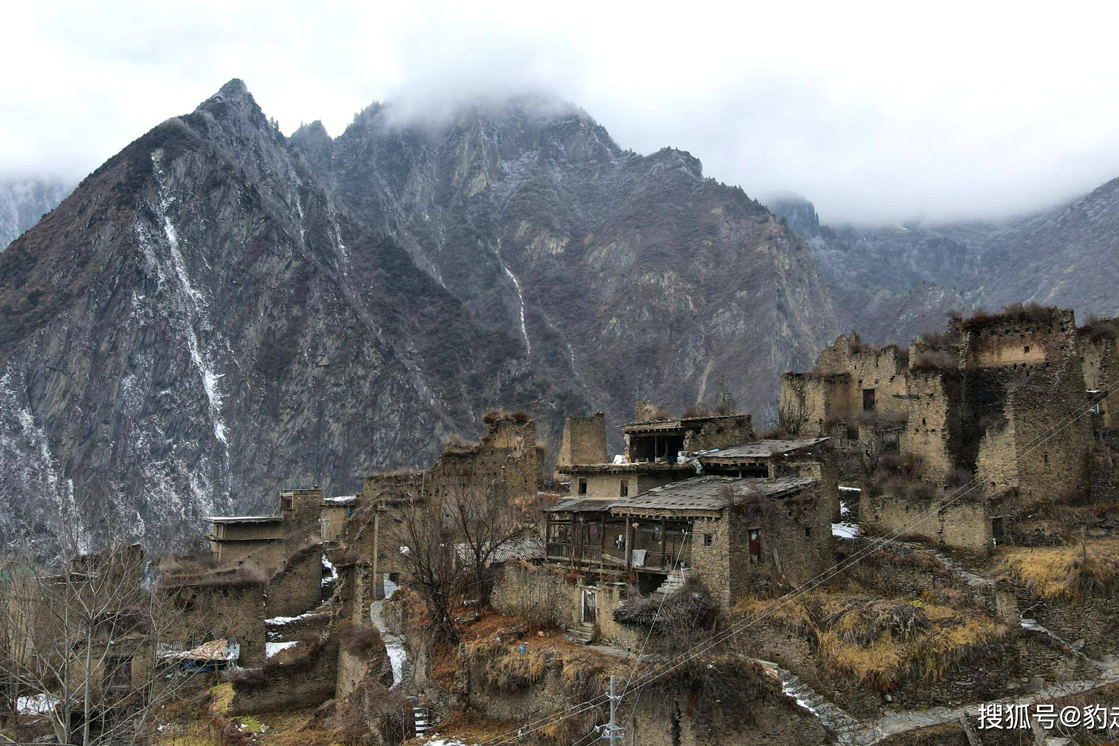 云端上的古老羌寨阿坝理县增头村国家级传统村落