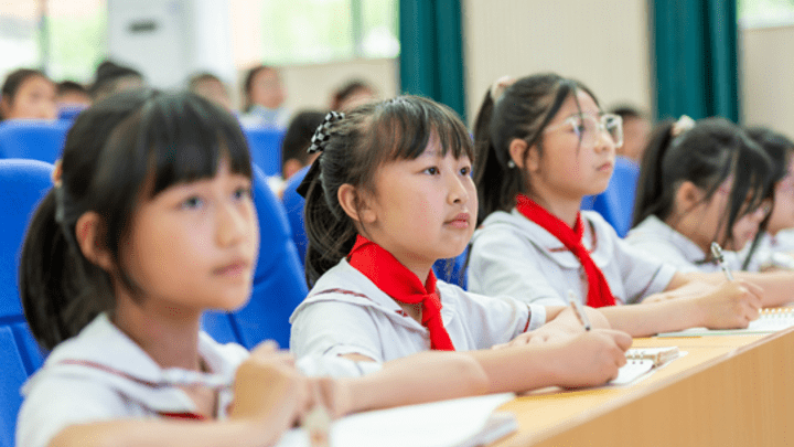 你认为将心理健康筛查纳入学生体检项目合理吗？