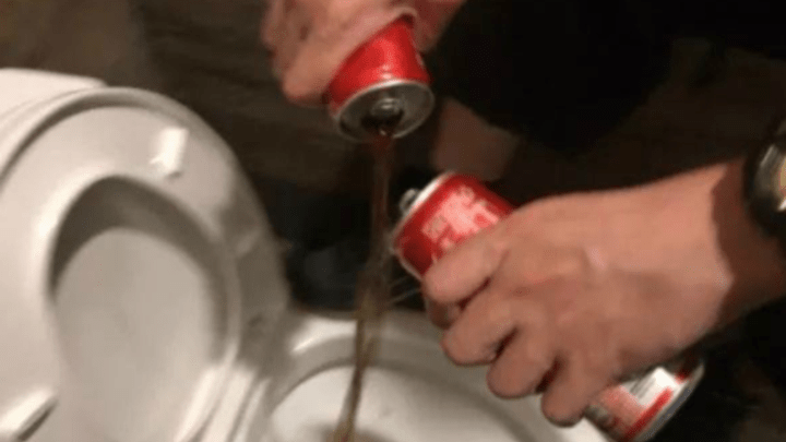 你喜欢在自己的座位上坐着一男士吗？