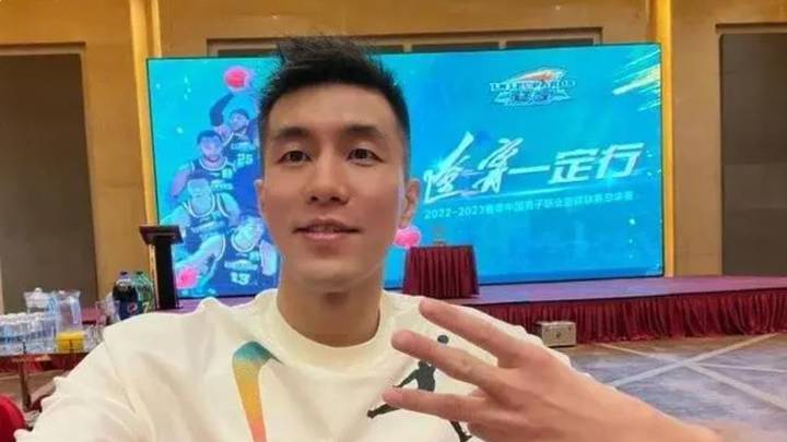 郭艾伦离队，周琦加盟辽篮揭悬念，你怎么看？