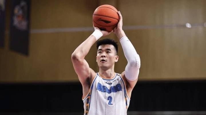 李慕豪3年首钢生涯结束，你看好他重返老东家深圳男篮吗？