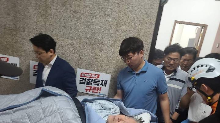 李在明绝食期间，遭尹锡悦下令批捕，韩国朝野大战会拉开帷幕吗？