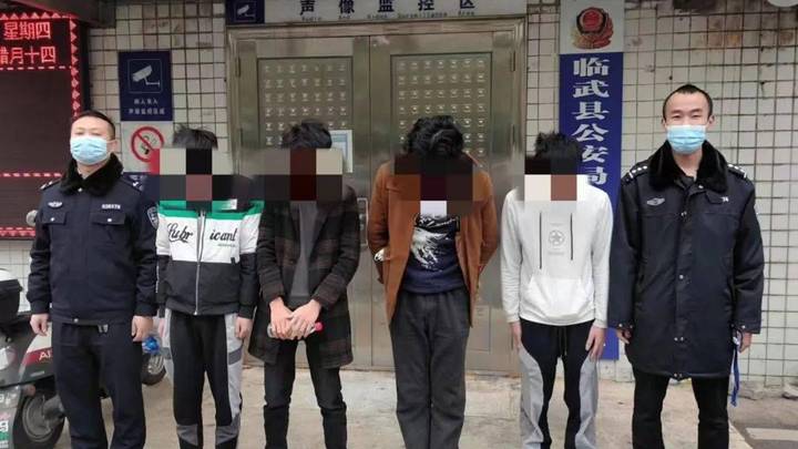 临武公安抓获多起案件，你认为应该严惩犯罪分子吗？
