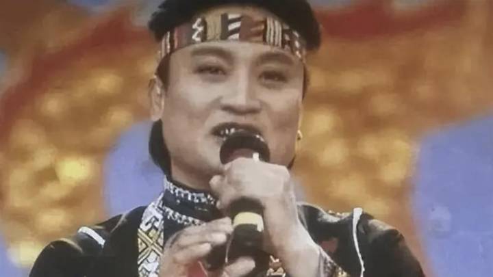 74岁台湾山地歌王万沙浪去世，他的歌声好听吗？