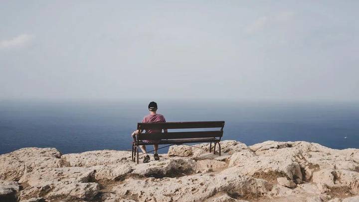 反击一个人最好的方式，是沉默，你认可该说法吗？