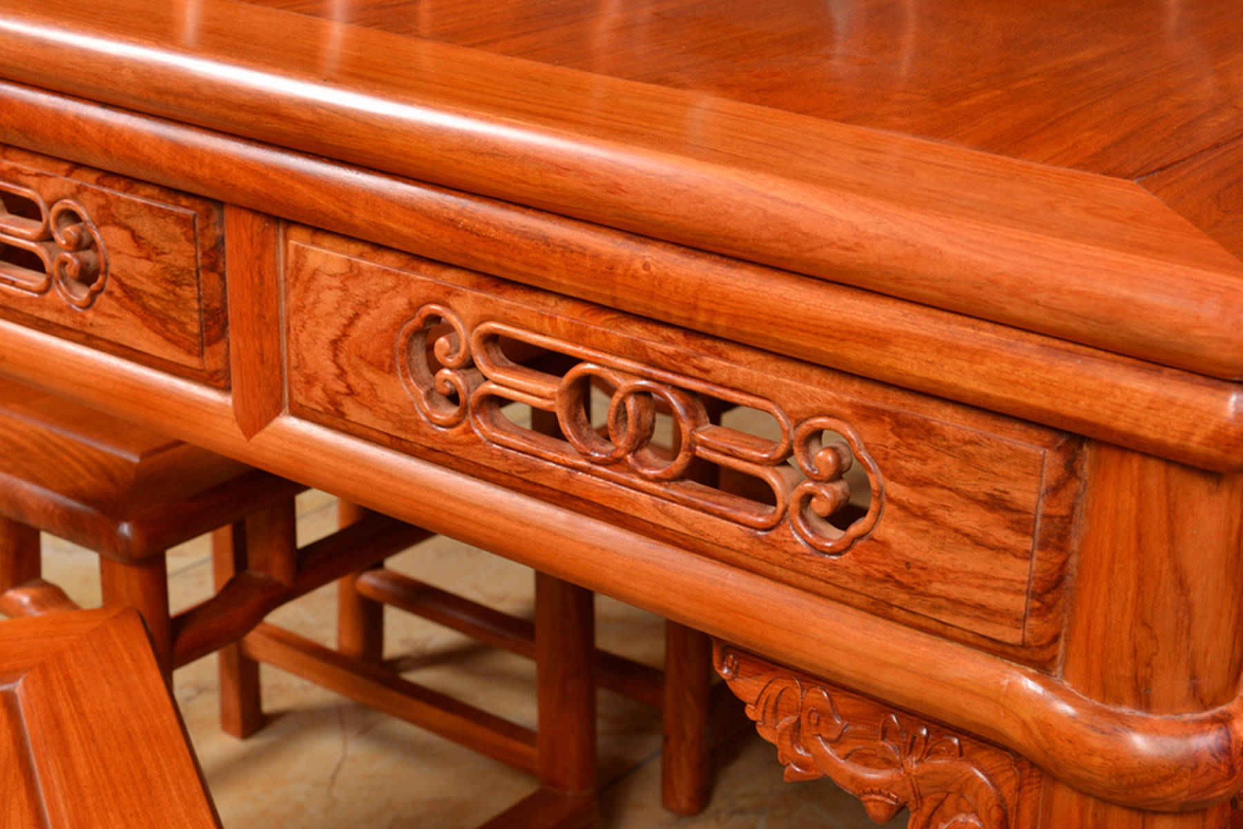 工艺大师红木家具独特的品味