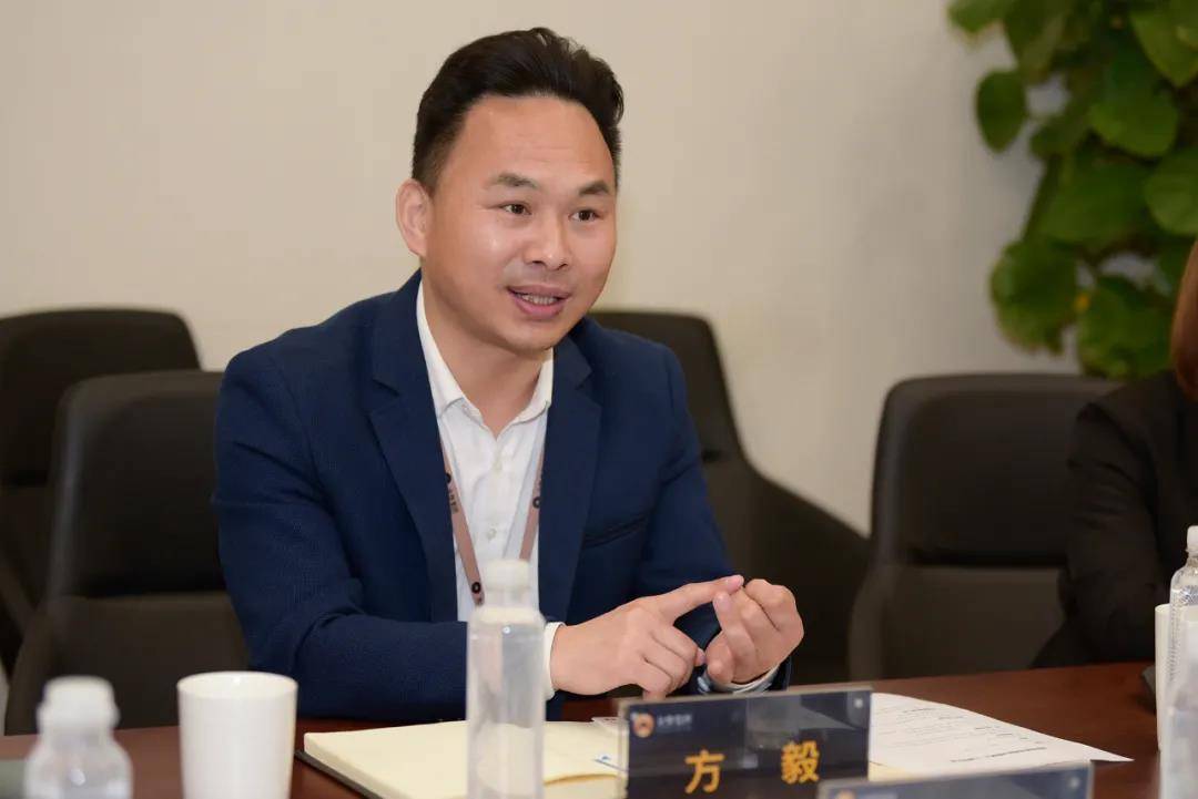 国研智库总裁张诗雨一行莅临金恪集团调研考察