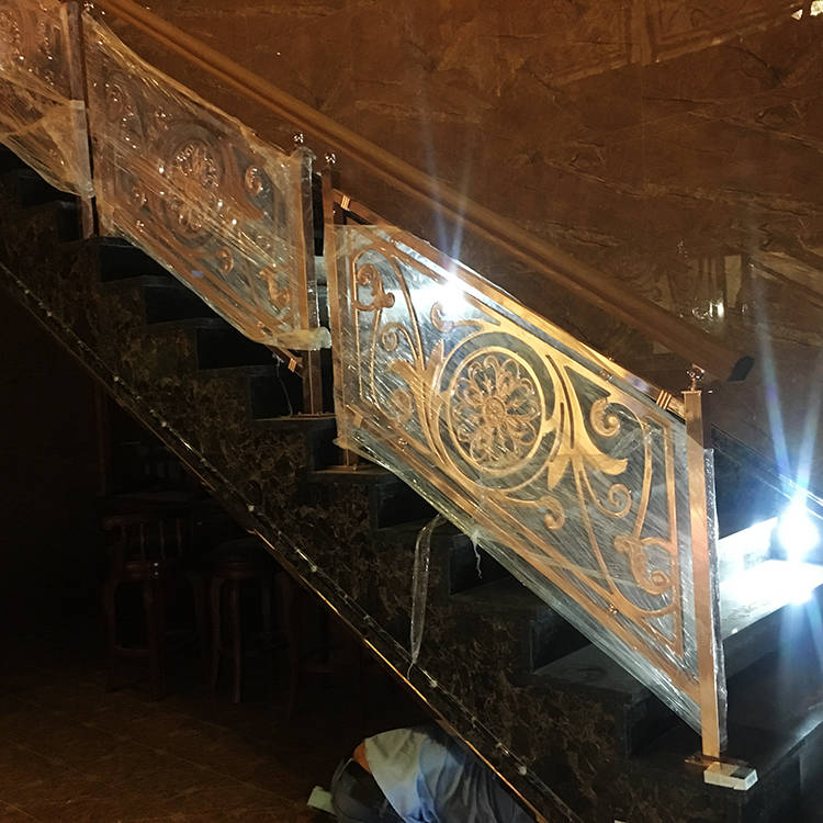 中国风的铜艺楼梯栏杆传承着特色