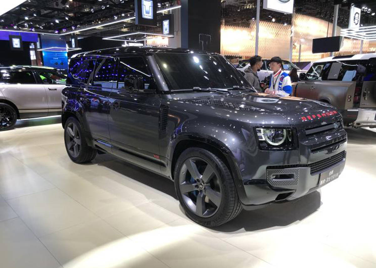 2021上海车展:路虎卫士110 v8首发