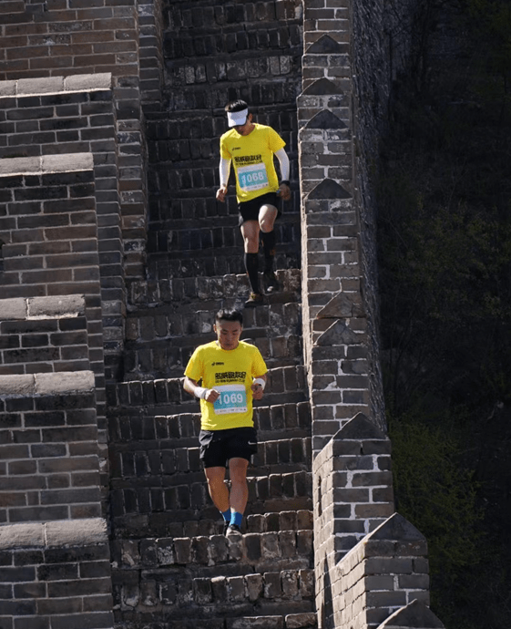 助力冬奥—2021第八届金山岭长城马拉松鸣枪开赛_滦平