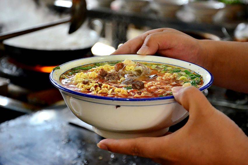 朝阳阎家羊肉汤舌尖上的美食